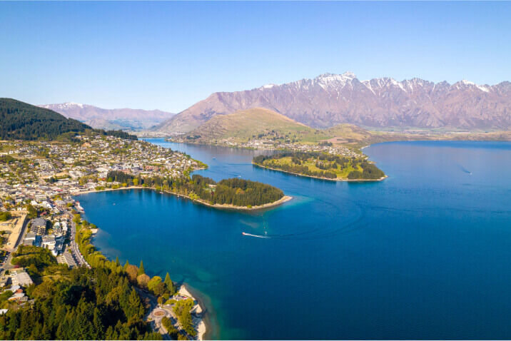 queenstown.jpg